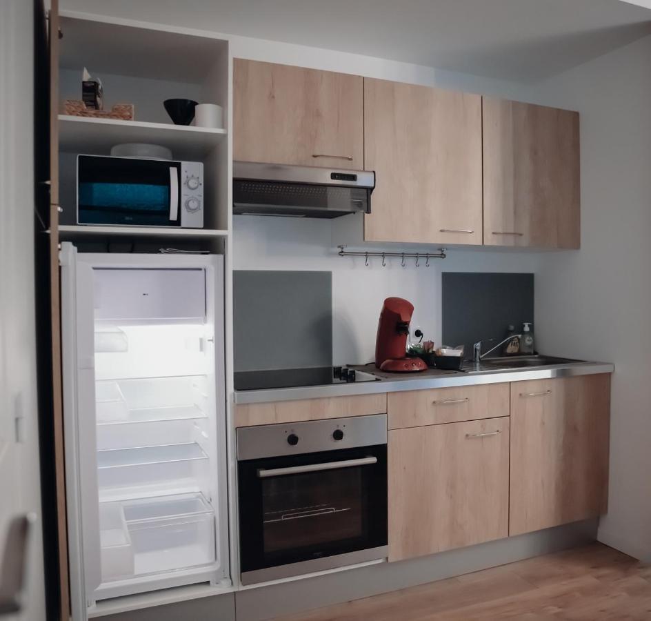 Cosy Et Moderne En Centre Ville, Fibre Haut Debit Ernée Kültér fotó