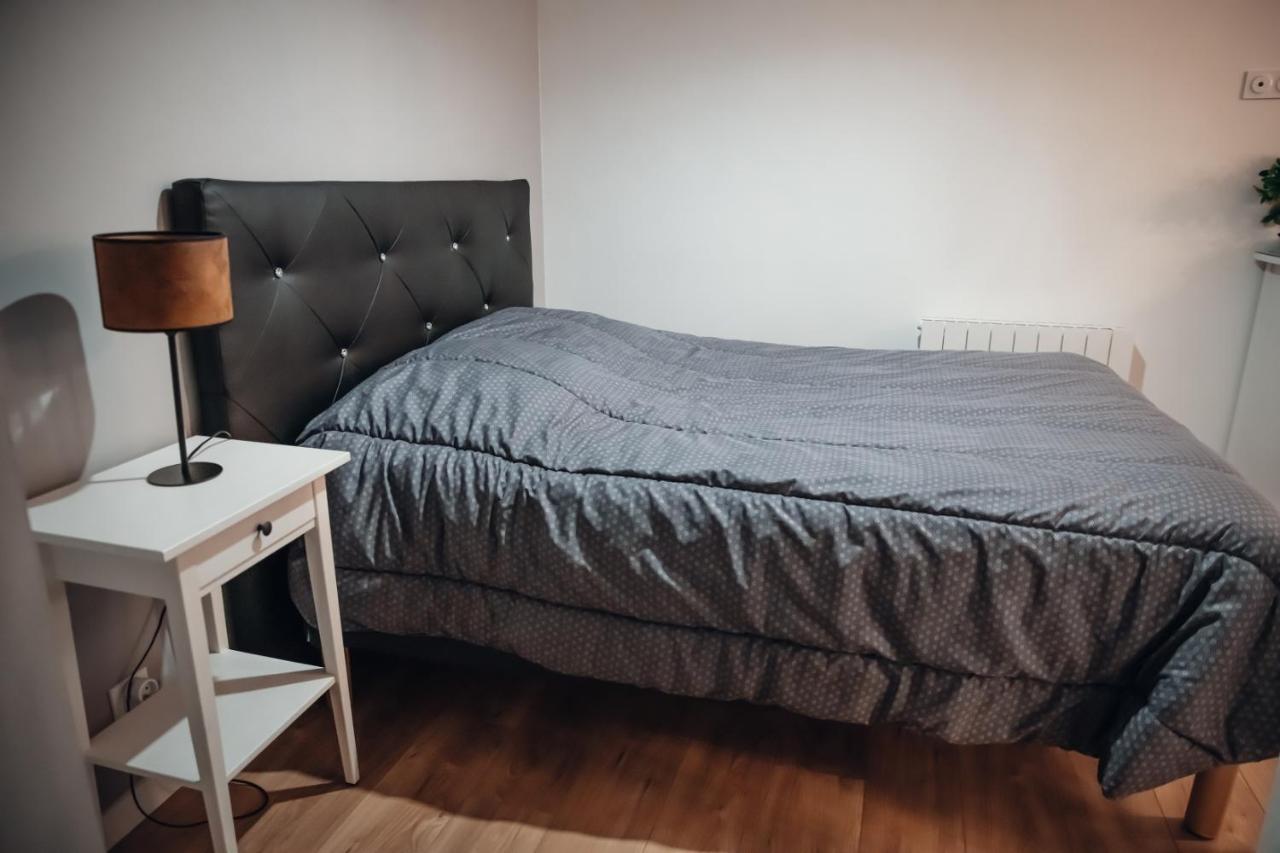 Cosy Et Moderne En Centre Ville, Fibre Haut Debit Ernée Kültér fotó